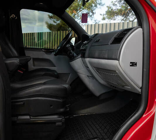 Красный Фольксваген Transporter, объемом двигателя 1.97 л и пробегом 470 тыс. км за 12900 $, фото 49 на Automoto.ua