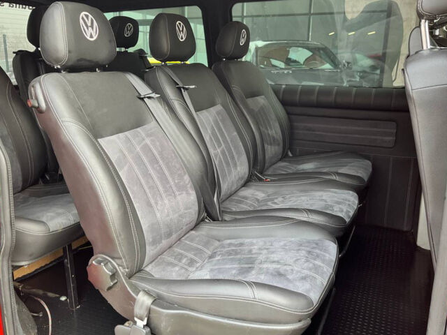 Красный Фольксваген Transporter, объемом двигателя 2 л и пробегом 320 тыс. км за 17300 $, фото 13 на Automoto.ua