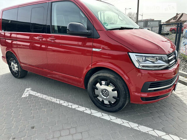 Красный Фольксваген Transporter, объемом двигателя 2 л и пробегом 200 тыс. км за 29900 $, фото 3 на Automoto.ua