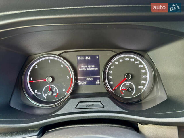 Червоний Фольксваген Transporter, об'ємом двигуна 2 л та пробігом 219 тис. км за 26550 $, фото 33 на Automoto.ua