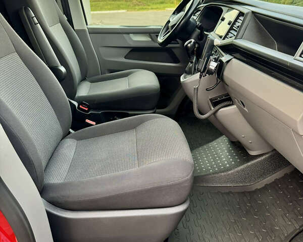 Червоний Фольксваген Transporter, об'ємом двигуна 2 л та пробігом 219 тис. км за 26550 $, фото 49 на Automoto.ua