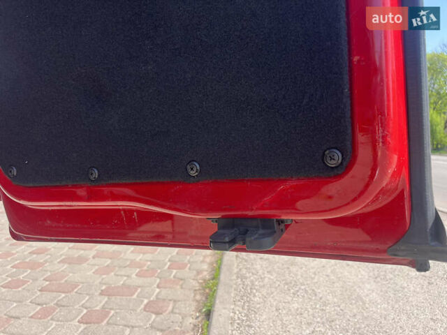 Червоний Фольксваген Transporter, об'ємом двигуна 2 л та пробігом 220 тис. км за 24500 $, фото 10 на Automoto.ua
