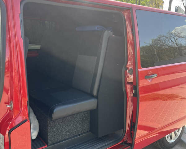 Червоний Фольксваген Transporter, об'ємом двигуна 2 л та пробігом 220 тис. км за 24500 $, фото 9 на Automoto.ua