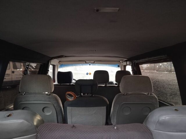 Червоний Фольксваген Transporter, об'ємом двигуна 1.9 л та пробігом 450 тис. км за 4100 $, фото 7 на Automoto.ua