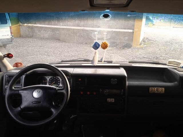 Червоний Фольксваген Transporter, об'ємом двигуна 1.9 л та пробігом 450 тис. км за 4100 $, фото 13 на Automoto.ua