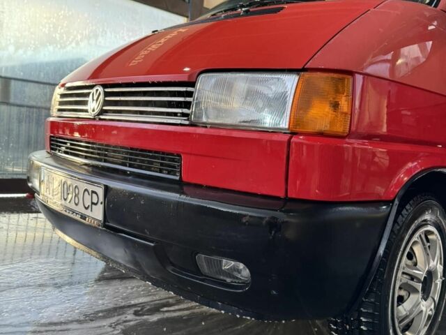 Красный Фольксваген Transporter, объемом двигателя 0 л и пробегом 461 тыс. км за 5700 $, фото 3 на Automoto.ua