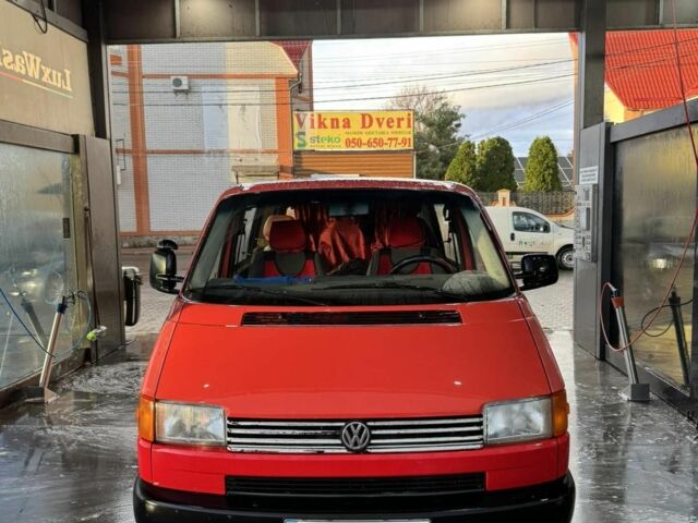 Красный Фольксваген Transporter, объемом двигателя 0 л и пробегом 461 тыс. км за 5700 $, фото 2 на Automoto.ua