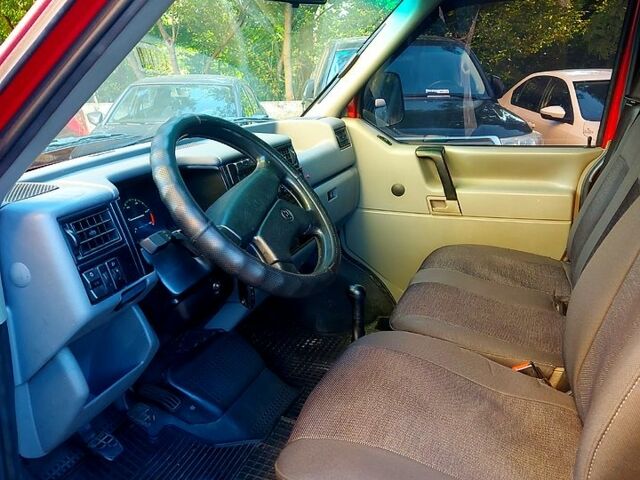 Червоний Фольксваген Transporter, об'ємом двигуна 1.9 л та пробігом 408 тис. км за 5000 $, фото 6 на Automoto.ua