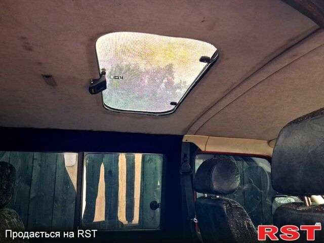 Красный Фольксваген Transporter, объемом двигателя 1.9 л и пробегом 352 тыс. км за 6200 $, фото 2 на Automoto.ua