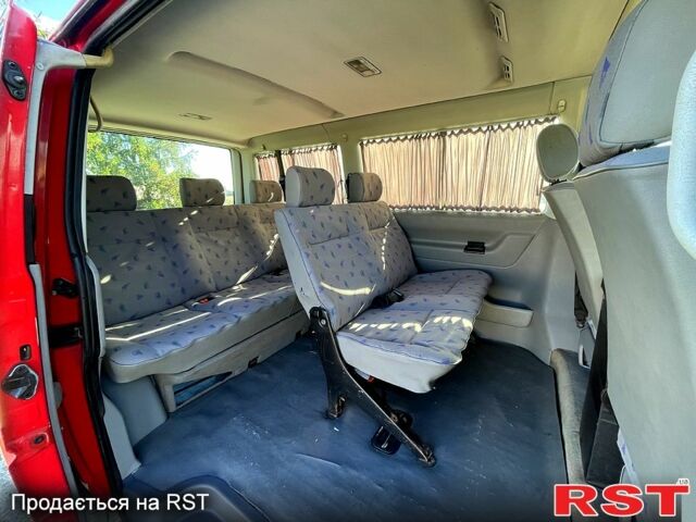 Фольксваген Transporter 1997 в Одессе на Automoto.ua Красный Фольксваген Transporter, объемом двигателя 2.5 л и пробегом 340 тыс. км за 6200 $, фото 3 на Automoto.ua