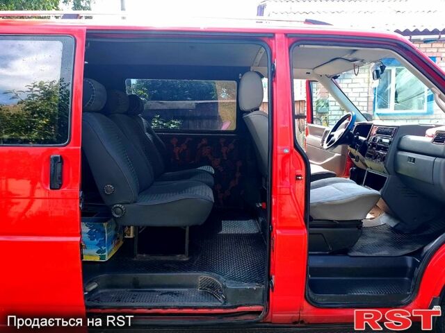 Червоний Фольксваген Transporter, об'ємом двигуна 1.9 л та пробігом 360 тис. км за 5200 $, фото 4 на Automoto.ua