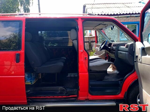 Червоний Фольксваген Transporter, об'ємом двигуна 1.9 л та пробігом 360 тис. км за 5200 $, фото 12 на Automoto.ua