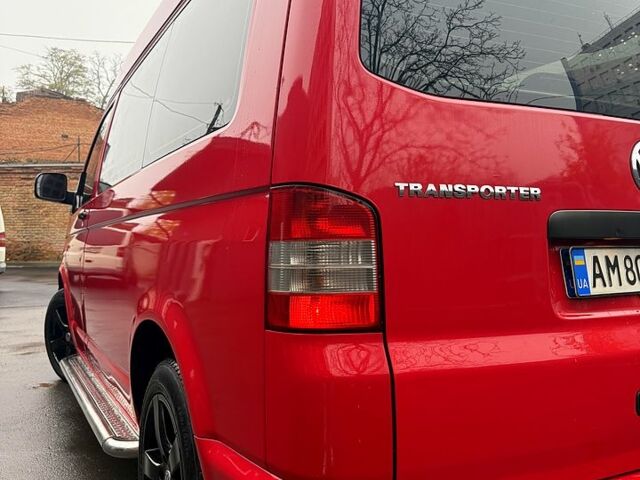 Червоний Фольксваген Transporter, об'ємом двигуна 1.9 л та пробігом 290 тис. км за 8600 $, фото 5 на Automoto.ua