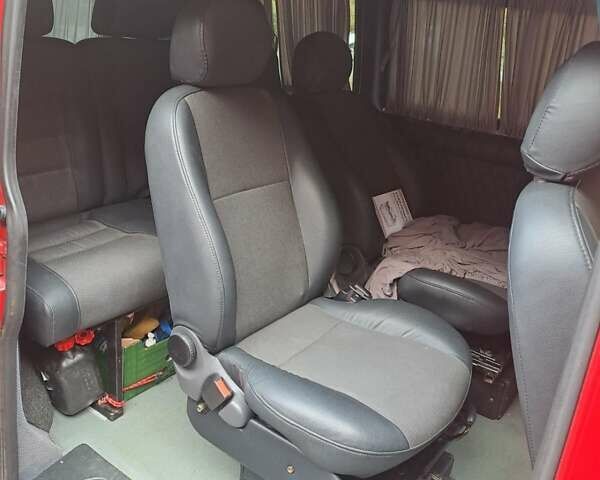 Красный Фольксваген Transporter, объемом двигателя 0 л и пробегом 4 тыс. км за 7500 $, фото 1 на Automoto.ua