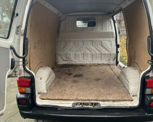 Фольксваген Transporter, объемом двигателя 2.5 л и пробегом 316 тыс. км за 5750 $, фото 10 на Automoto.ua