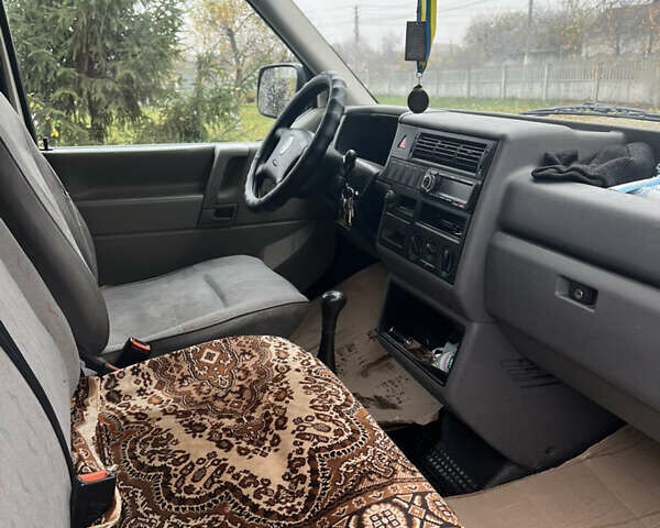 Фольксваген Transporter, объемом двигателя 2.5 л и пробегом 316 тыс. км за 5750 $, фото 7 на Automoto.ua