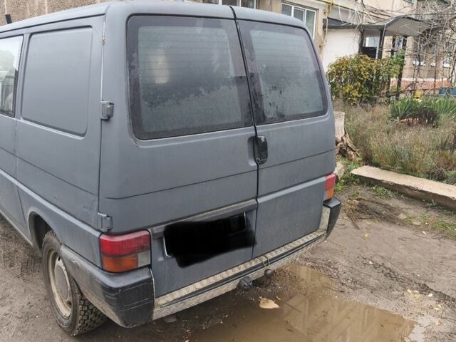 Фольксваген Transporter, объемом двигателя 2.4 л и пробегом 3 тыс. км за 2839 $, фото 3 на Automoto.ua