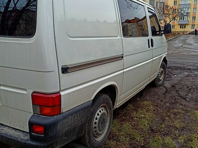 Фольксваген Transporter, об'ємом двигуна 2.5 л та пробігом 724 тис. км за 5900 $, фото 2 на Automoto.ua