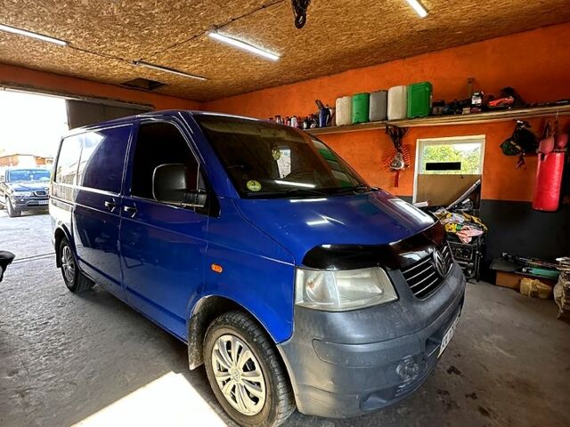 Фольксваген Transporter, объемом двигателя 1.9 л и пробегом 440 тыс. км за 4800 $, фото 1 на Automoto.ua