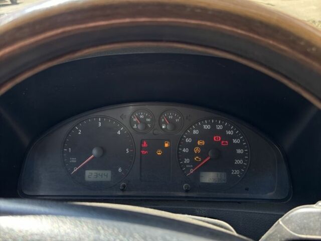 Фольксваген Transporter, объемом двигателя 2.5 л и пробегом 284 тыс. км за 6300 $, фото 3 на Automoto.ua