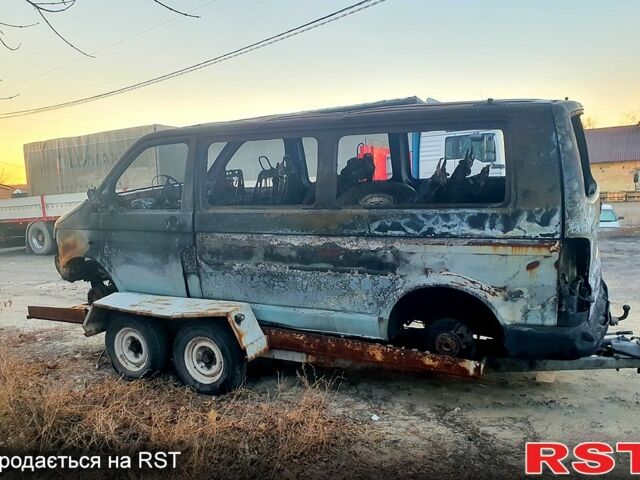 Фольксваген Transporter, об'ємом двигуна 1.9 л та пробігом 300 тис. км за 1999 $, фото 1 на Automoto.ua