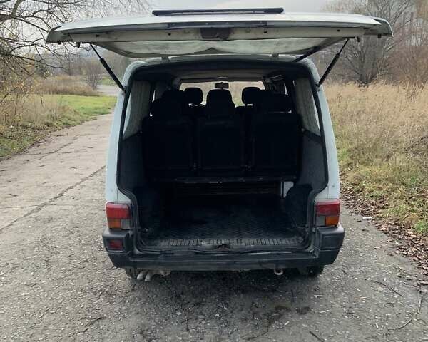 Фольксваген Transporter, объемом двигателя 1.9 л и пробегом 380 тыс. км за 4900 $, фото 1 на Automoto.ua