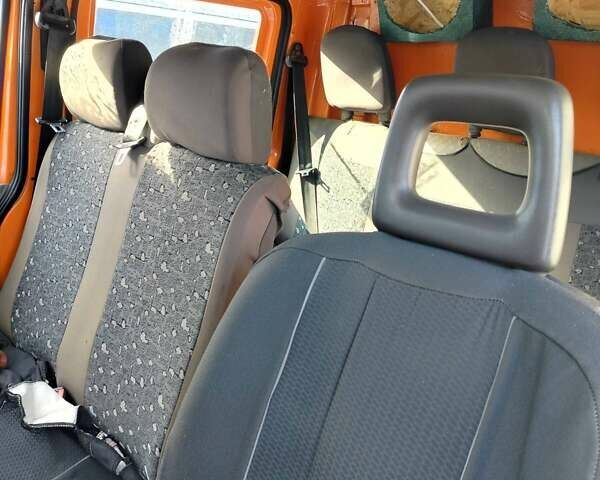 Фольксваген Transporter, объемом двигателя 1.9 л и пробегом 200 тыс. км за 2500 $, фото 2 на Automoto.ua