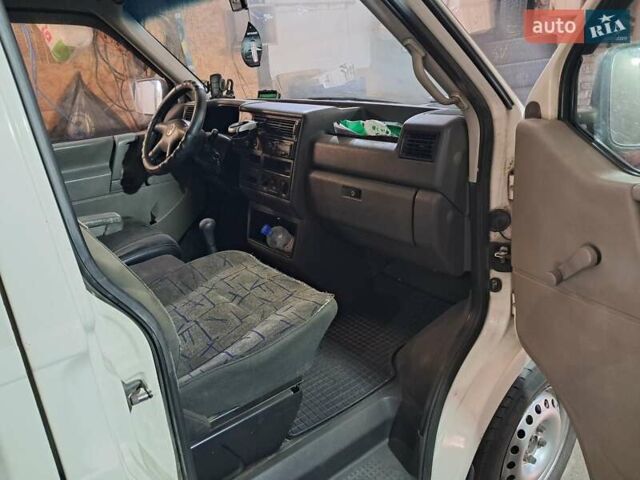 Фольксваген Transporter, объемом двигателя 2.5 л и пробегом 826 тыс. км за 5500 $, фото 7 на Automoto.ua