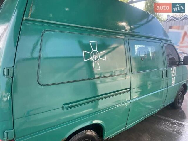 Фольксваген Transporter, объемом двигателя 2.5 л и пробегом 700 тыс. км за 4728 $, фото 2 на Automoto.ua