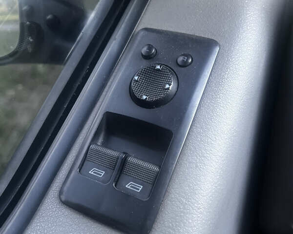 Фольксваген Transporter, объемом двигателя 2.5 л и пробегом 290 тыс. км за 8500 $, фото 8 на Automoto.ua