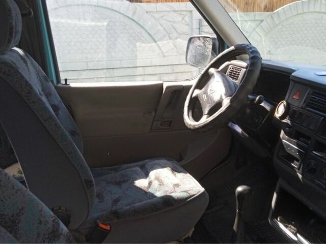 Фольксваген Transporter, об'ємом двигуна 2.5 л та пробігом 367 тис. км за 4600 $, фото 7 на Automoto.ua