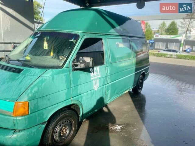Фольксваген Transporter, объемом двигателя 2.5 л и пробегом 700 тыс. км за 4728 $, фото 1 на Automoto.ua