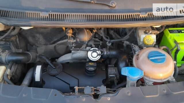 Фольксваген Transporter, объемом двигателя 1.9 л и пробегом 368 тыс. км за 7100 $, фото 10 на Automoto.ua