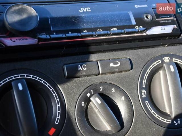 Фольксваген Transporter, объемом двигателя 2.5 л и пробегом 450 тыс. км за 8500 $, фото 22 на Automoto.ua