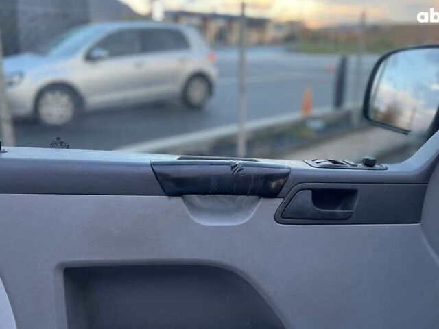 Фольксваген Transporter, объемом двигателя 2.5 л и пробегом 246 тыс. км за 7700 $, фото 14 на Automoto.ua