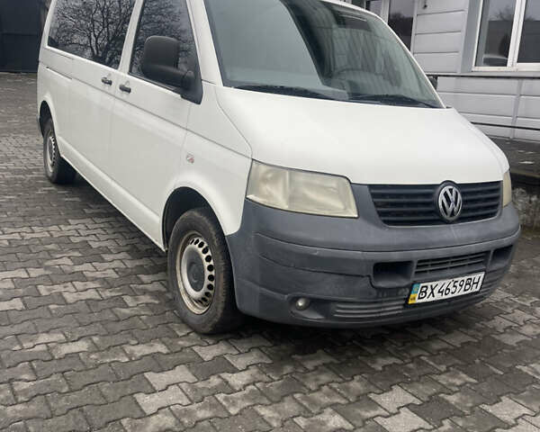 Фольксваген Transporter, объемом двигателя 2.5 л и пробегом 220 тыс. км за 7300 $, фото 1 на Automoto.ua