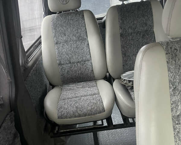 Фольксваген Transporter, объемом двигателя 2.5 л и пробегом 220 тыс. км за 7300 $, фото 9 на Automoto.ua