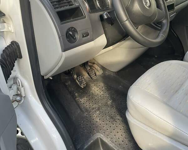 Фольксваген Transporter, об'ємом двигуна 1.97 л та пробігом 320 тис. км за 11500 $, фото 4 на Automoto.ua