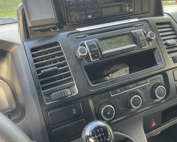 Фольксваген Transporter, об'ємом двигуна 1.97 л та пробігом 320 тис. км за 11500 $, фото 1 на Automoto.ua