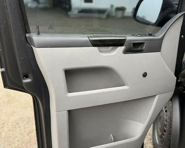 Фольксваген Transporter, объемом двигателя 2 л и пробегом 495 тыс. км за 12000 $, фото 5 на Automoto.ua