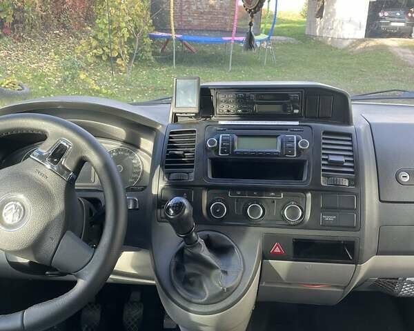 Фольксваген Transporter, об'ємом двигуна 1.97 л та пробігом 320 тис. км за 11500 $, фото 3 на Automoto.ua