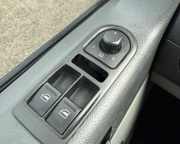 Фольксваген Transporter, объемом двигателя 2 л и пробегом 495 тыс. км за 12000 $, фото 15 на Automoto.ua