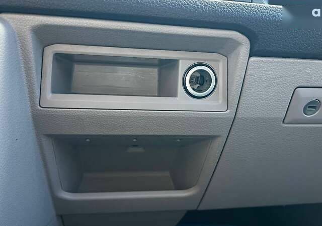 Фольксваген Transporter, об'ємом двигуна 2 л та пробігом 289 тис. км за 16990 $, фото 21 на Automoto.ua