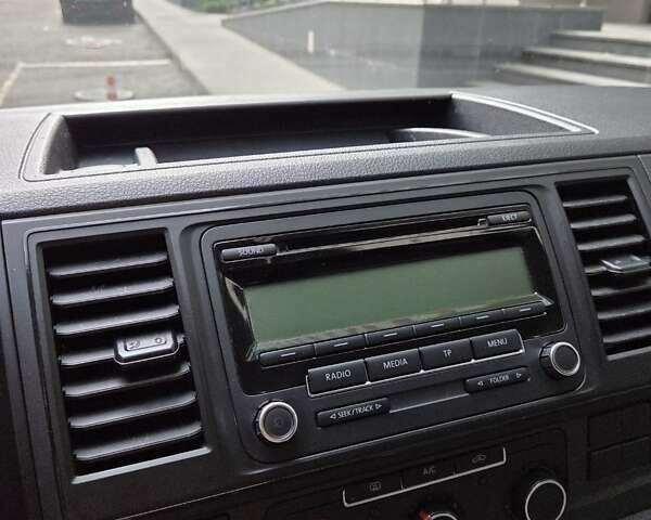Фольксваген Transporter, об'ємом двигуна 2 л та пробігом 190 тис. км за 19999 $, фото 7 на Automoto.ua