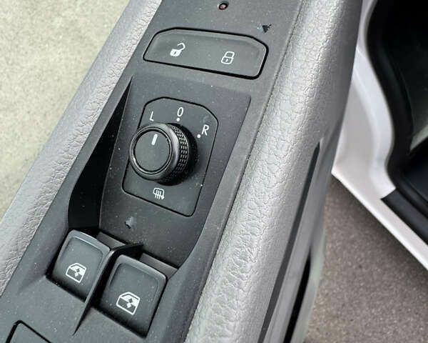 Фольксваген Transporter, объемом двигателя 2 л и пробегом 168 тыс. км за 28500 $, фото 15 на Automoto.ua
