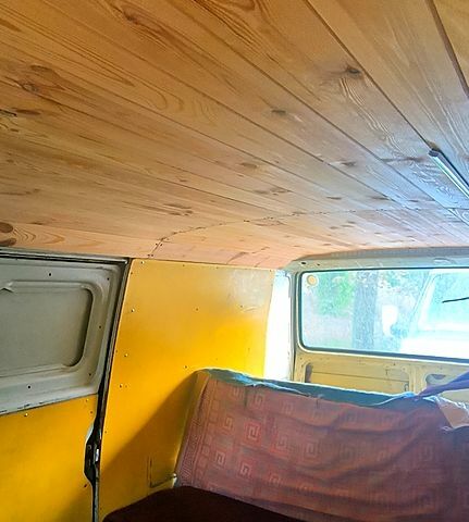Фольксваген Transporter, объемом двигателя 1.9 л и пробегом 300 тыс. км за 555 $, фото 9 на Automoto.ua