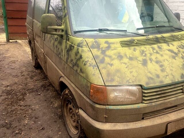 Фольксваген Transporter, объемом двигателя 1.9 л и пробегом 350 тыс. км за 2000 $, фото 1 на Automoto.ua