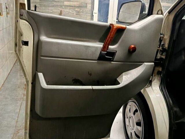 Фольксваген Transporter, об'ємом двигуна 24 л та пробігом 300 тис. км за 4350 $, фото 10 на Automoto.ua