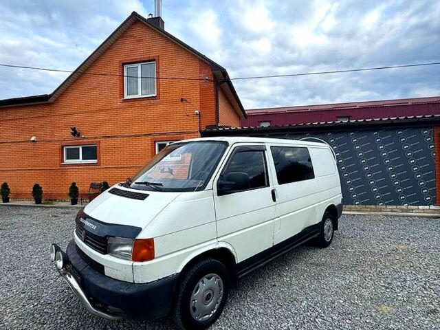 Фольксваген Transporter, объемом двигателя 1.9 л и пробегом 500 тыс. км за 3400 $, фото 1 на Automoto.ua