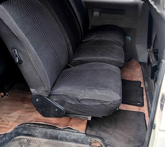 Фольксваген Transporter, объемом двигателя 2.4 л и пробегом 375 тыс. км за 4900 $, фото 5 на Automoto.ua